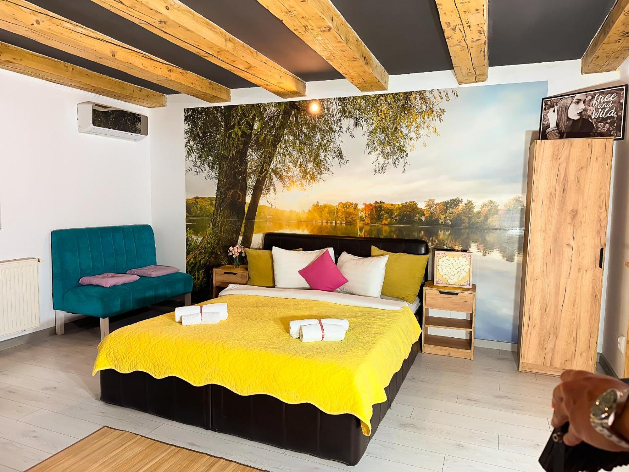 Venus Central Lux Studio Крайова Екстериор снимка